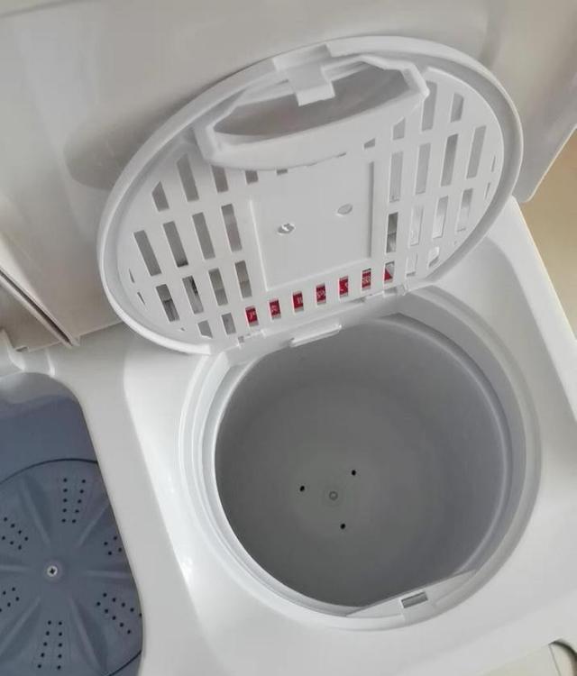 双缸洗衣机已经过时,为什么还是很多人买?谈谈我的使用感受