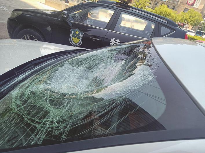 无人机揪出高空“凶手”