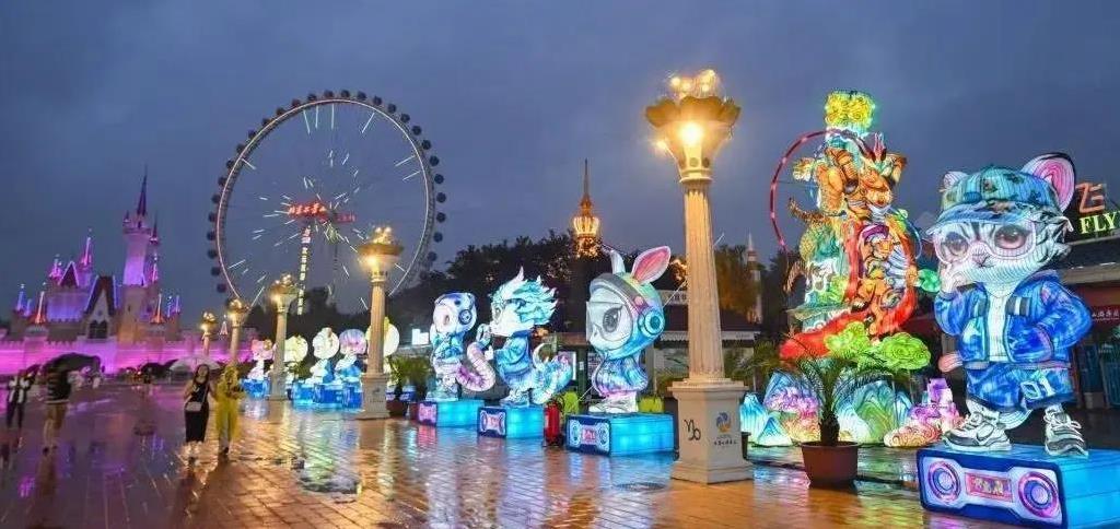 北京夜游新地标!石景山彩灯会85天狂欢,游客惊叹非遗打铁花