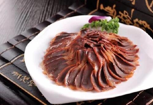 北京烤鸭老店翻身仗：口碑下滑后改头换面，258元一只值吗？