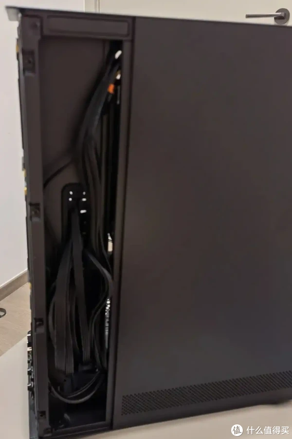 一张红票子能买什么机箱要ATX要侧透还有什么?——硕一鲲鹏CH8+