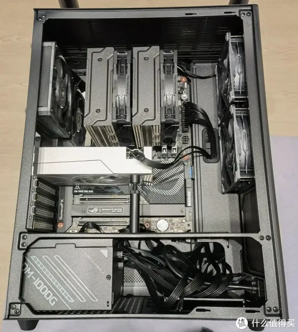 一张红票子能买什么机箱要ATX要侧透还有什么?——硕一鲲鹏CH8+