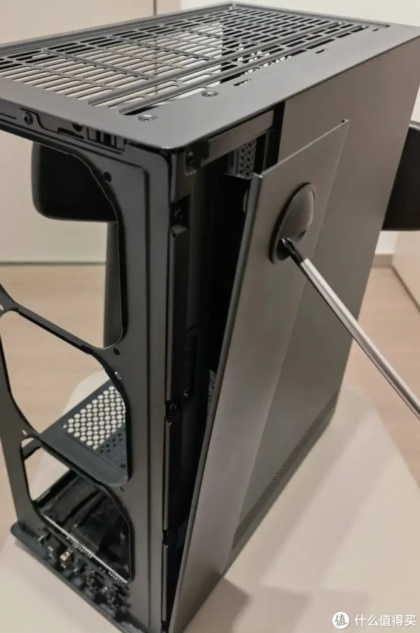 一张红票子能买什么机箱要ATX要侧透还有什么?——硕一鲲鹏CH8+