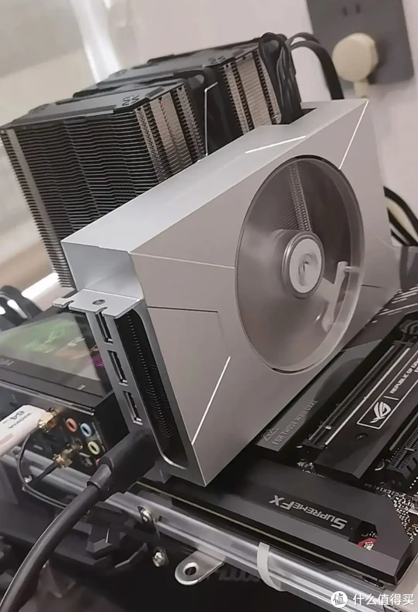 一张红票子能买什么机箱要ATX要侧透还有什么?——硕一鲲鹏CH8+