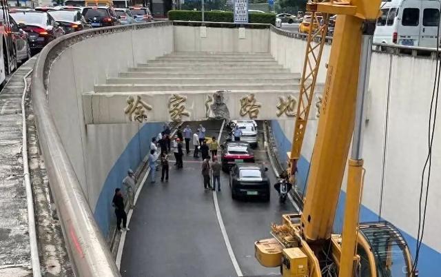 上海公布最新交通管制措施！陈某（男，36岁）在市中心危险驾驶，已被刑拘，警方披露详情